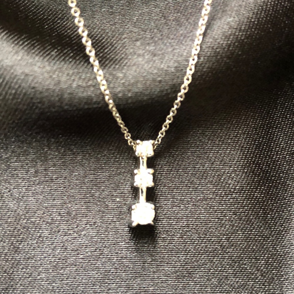 14kt Italian white gold necklace with three-diamond linear pendant